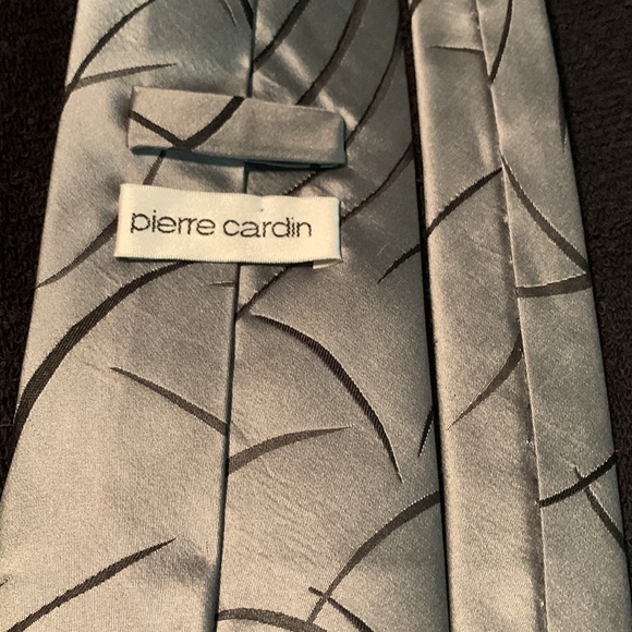 PIERRE CARDIN BRAND NEW 100% SILK TIE - Picture 3 of 4